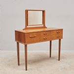 687084 Dressing table